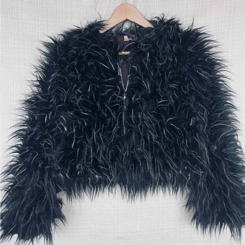 Vintage 80s Cropped Faux Fur Coat Glam Collarless Sleaze Pop Trashy Iconic - Picture 4 of 4